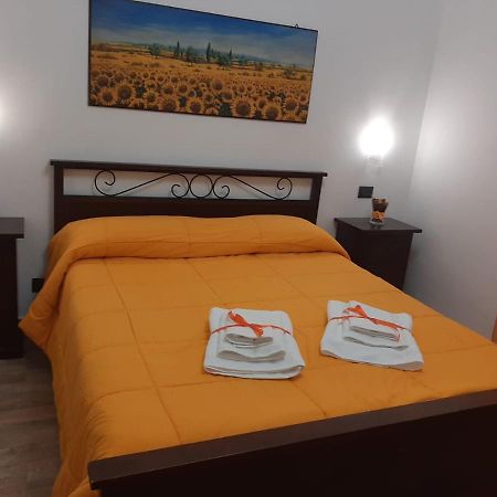 Casa Vacanze Il Girasole บาเกเรีย ภายนอก รูปภาพ