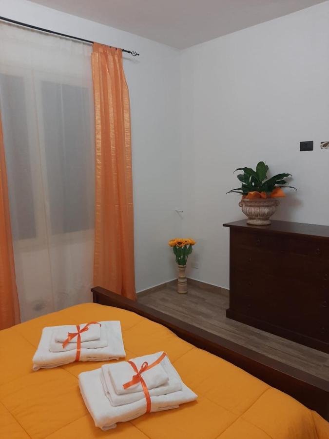 Casa Vacanze Il Girasole บาเกเรีย ภายนอก รูปภาพ